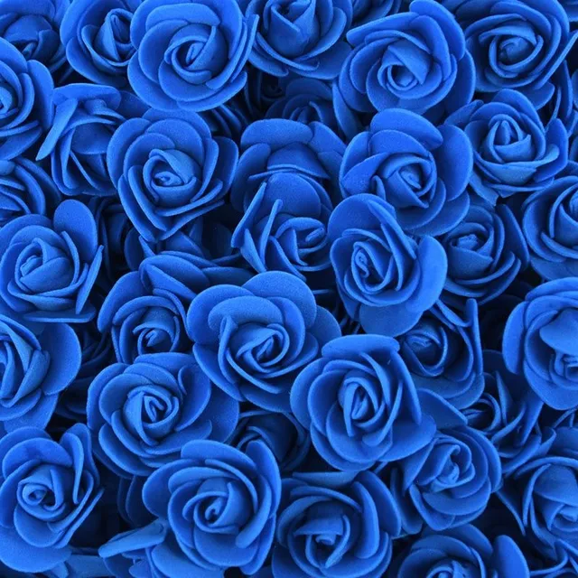 Domáci dekoratívny veniec ruží