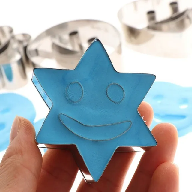 Smiley cutters 4 k