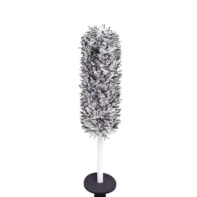 Microfiber wheel brush for gentle cleaning and deep dirt