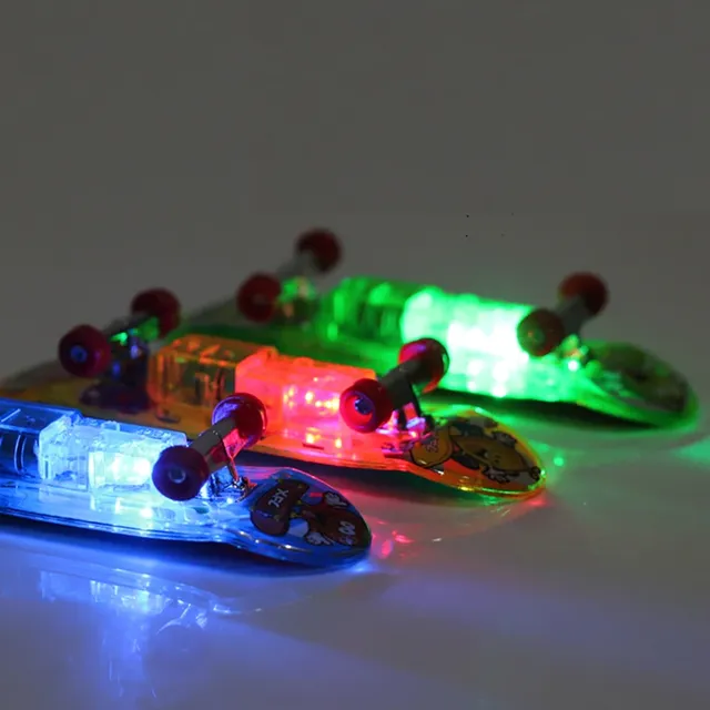 Set of 2 mini finger glowing skateboards