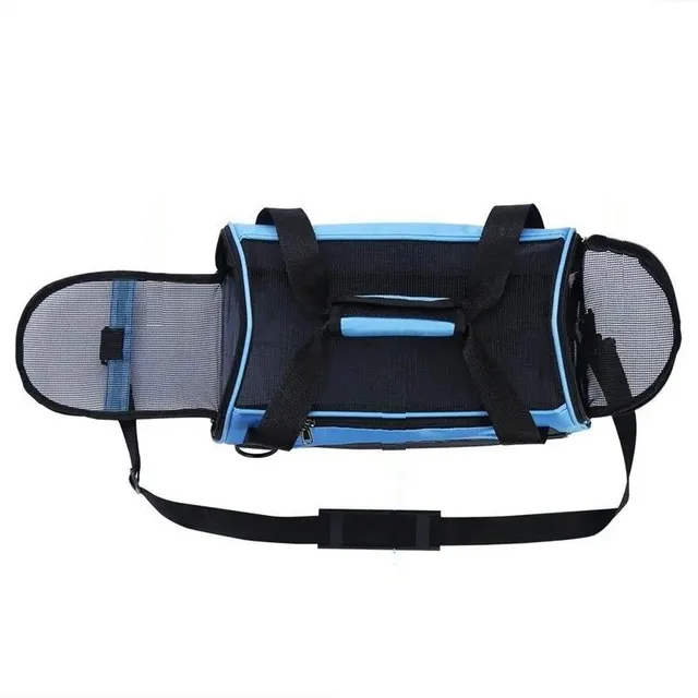 Folding carrier for cats and dogs Comfortable rack for pets Soft nylon container for dogs and cats Travel bag for transport of cats and dogs 40 x 30 x 20 cm