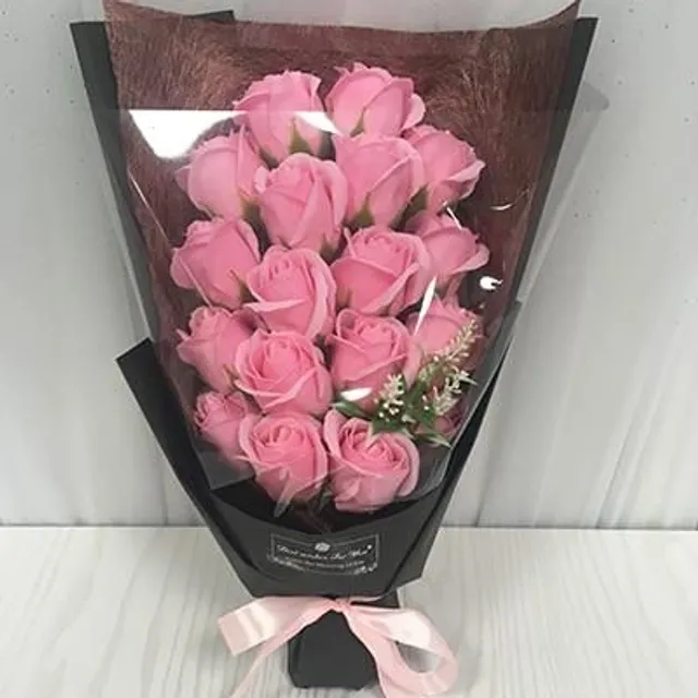 18 Valentin-napi rózsa
