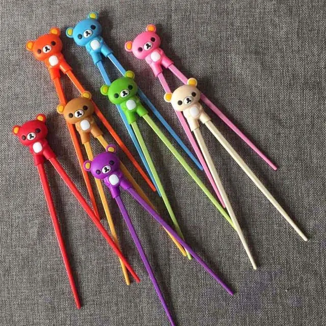 Dětské čínské hůlky v různých barvách