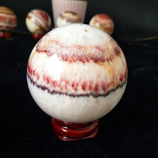 Boule décorative en rhodochrosite