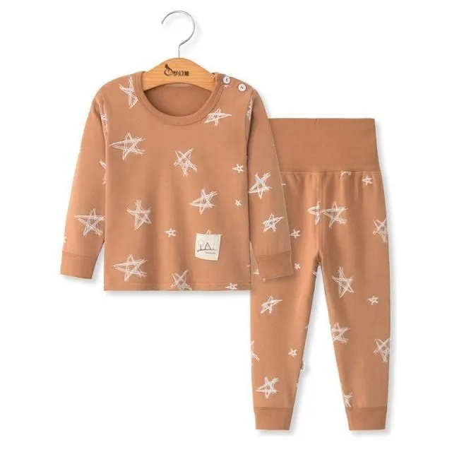 Fine children's pajamas with long sleeves