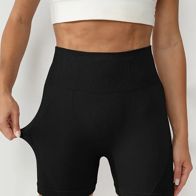 Seamless women's sports shorts for high waisted yoga, running and active leisure