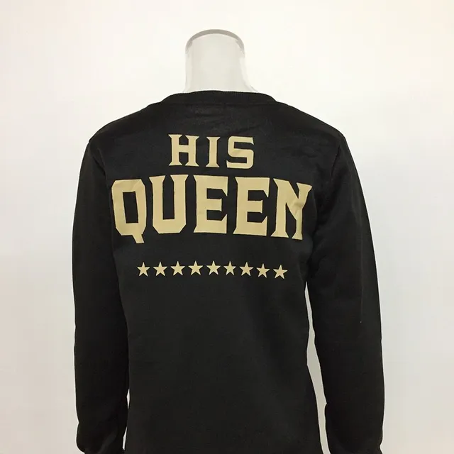 A sweatshirt for love couples Queen and King