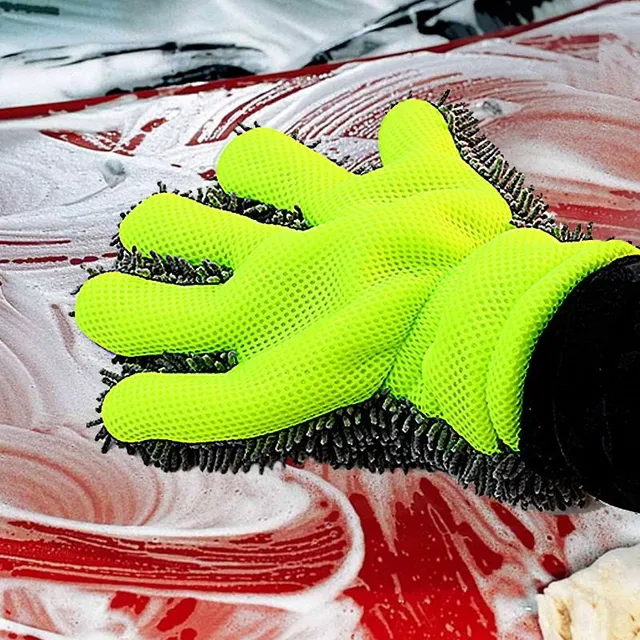 Gloves for washing a car of microfiber