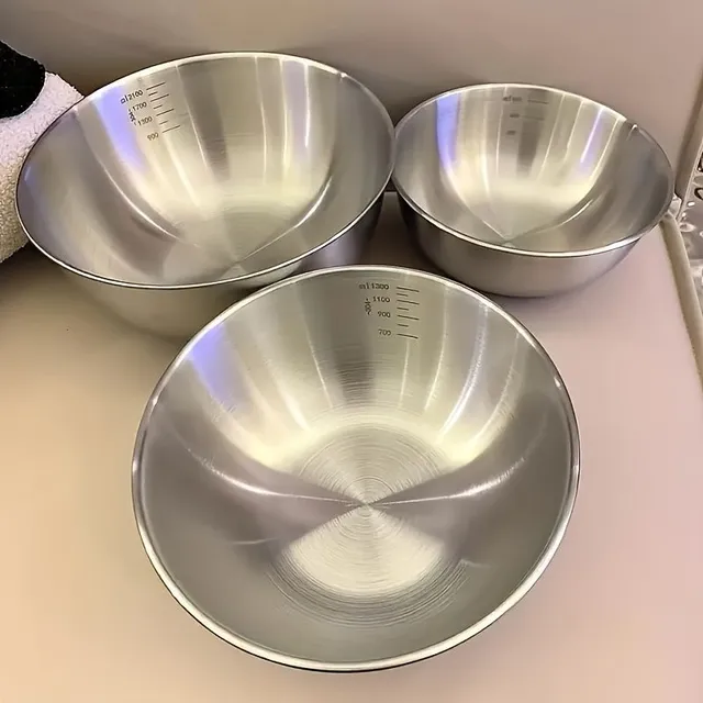 Universal stainless steel bowls - 3 pieces with measuring cups and bent bottom