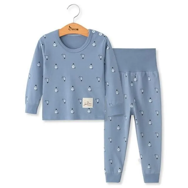 Fine children's pajamas with long sleeves