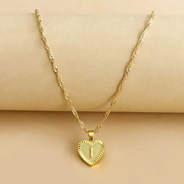 Ladies' necklace with initial in the heart