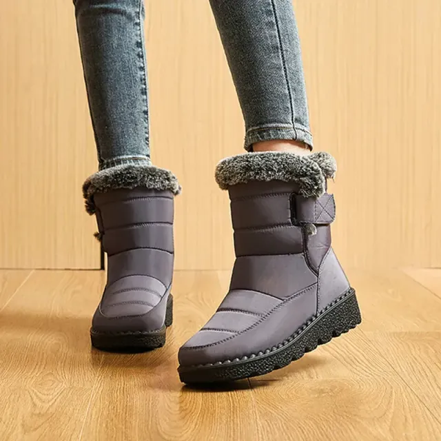 Women's winter waterproof snow boots with plush