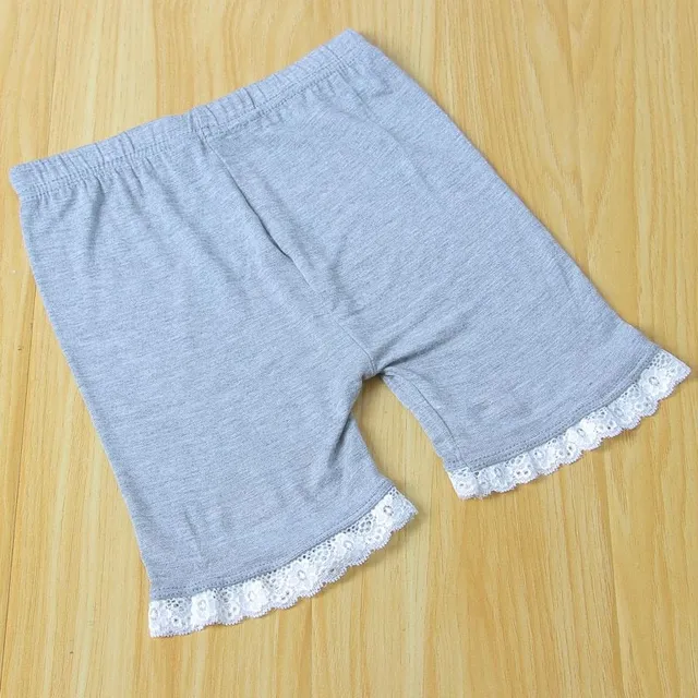 Gorgeous girls' shorts made of comfortable elastic material with cute Randulf lace detail