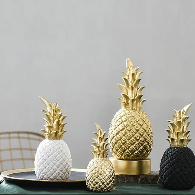 Decorative pineapple statuette