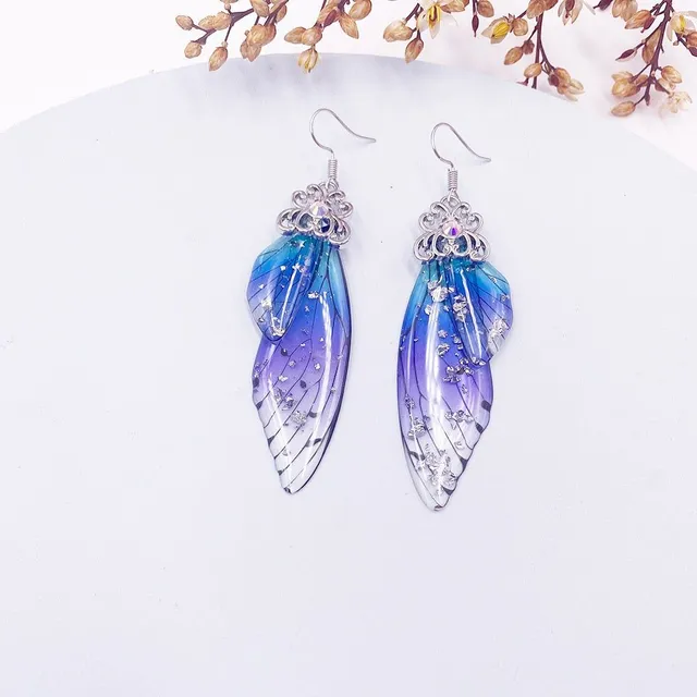 Earrings with fairy-tale wings