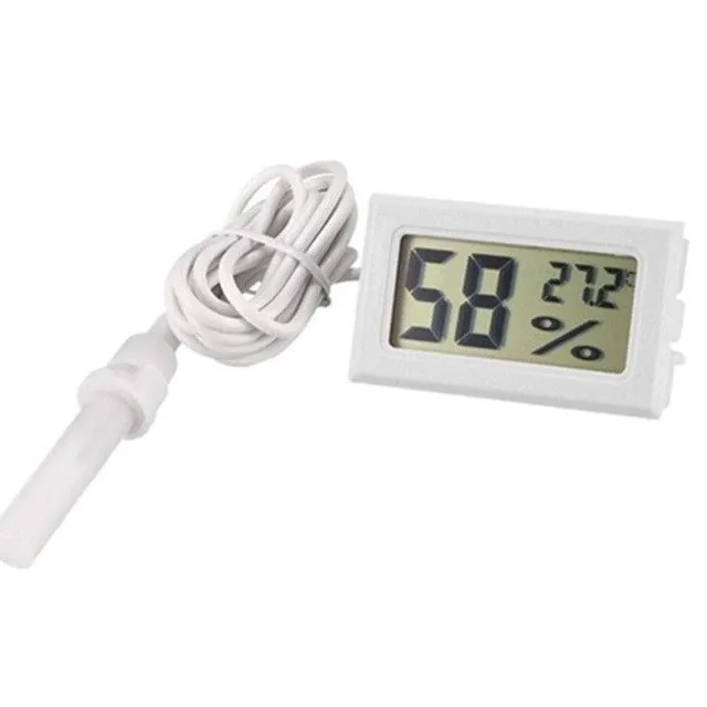 Digital thermometer with probe