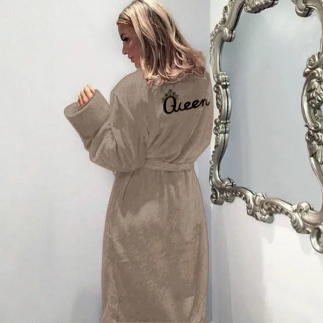 Casual women's dressing gown