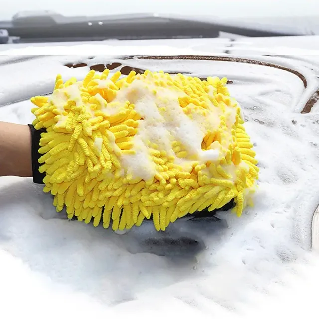 Double microfiber glove for washing a car with a chenille insert