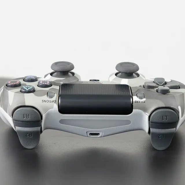 Dizajnový ovládač pre systém PS4