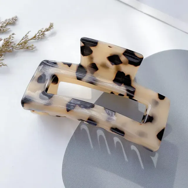 Clame elegante din acril pentru femei cu imprimeu leopard și alte variante