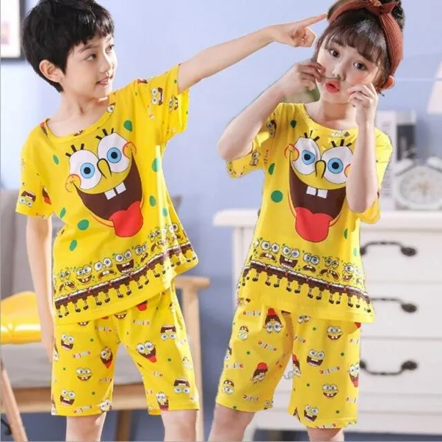 Dětské pyžamo s krátkým rukávem