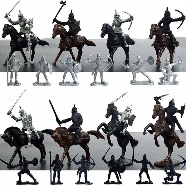 Figurine cavaleri - dimensiune 8 cm - set de 28 de bucăți