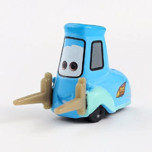 Dětská autíčka s motivem postav z filmu Auta