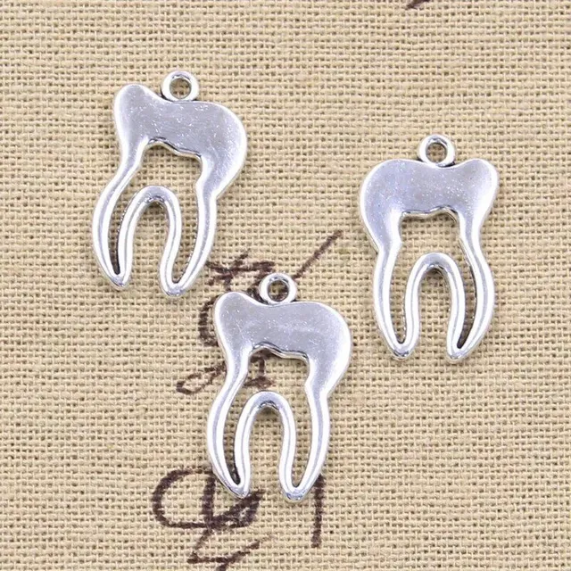 15 ks starožitných stříbrných přívěsků ve tvaru zubu pro DIY tvorbu šperků