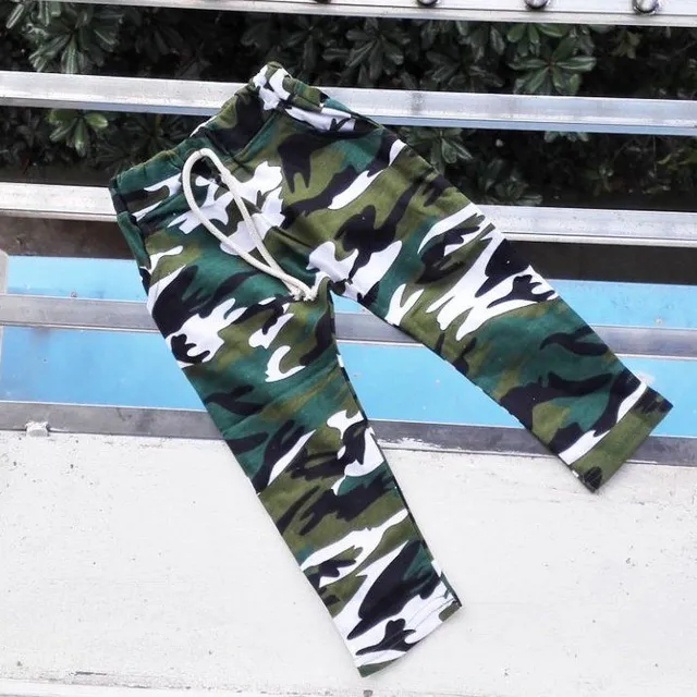 Pantaloni de trening pentru băieți cu model militar - 5 culori