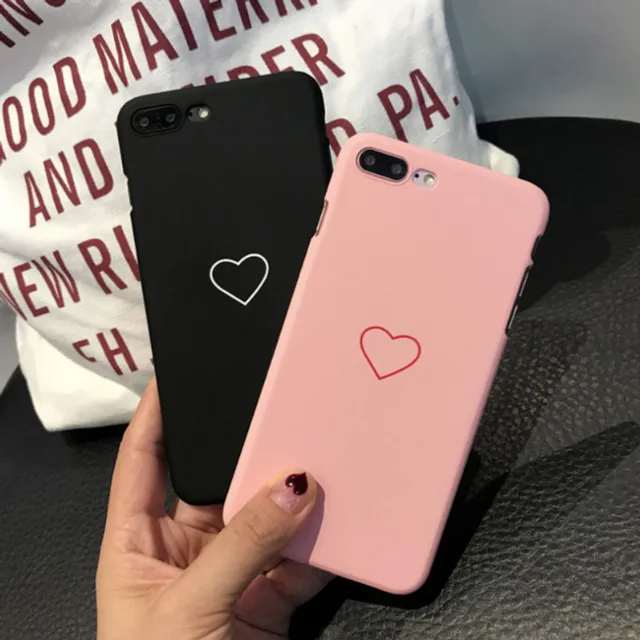 Husă mată colorată cu inimă pentru iPhone 7, 8 plus