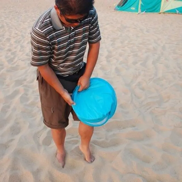 Children's beach tent