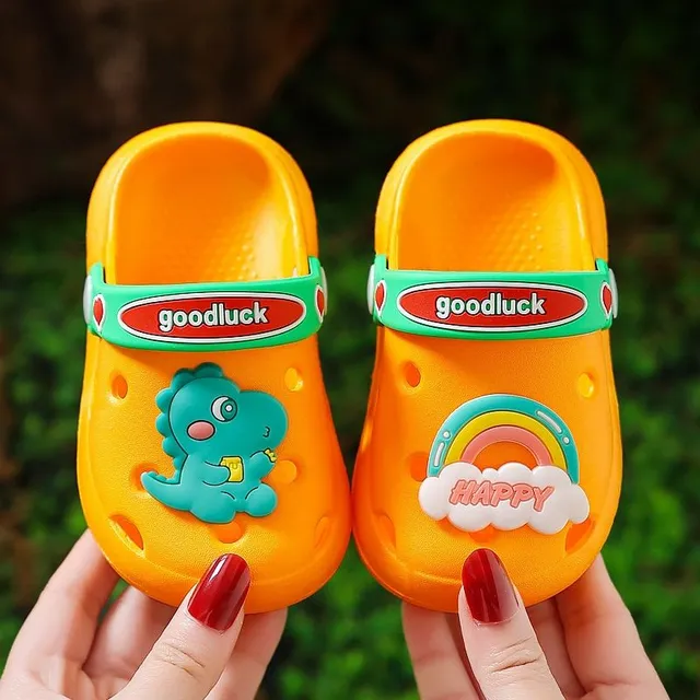 Children's perforated foam slippers with cute accessory