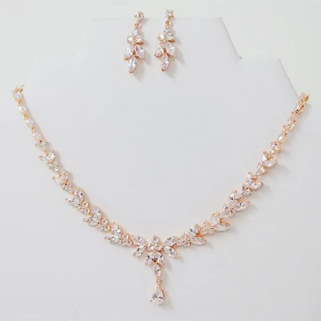 Ladies luxury set necklace and earrings