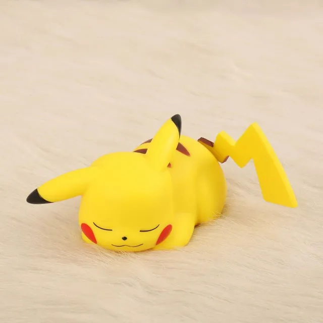 Aranyos éjjeli lámpa alvó Pikachu motívummal