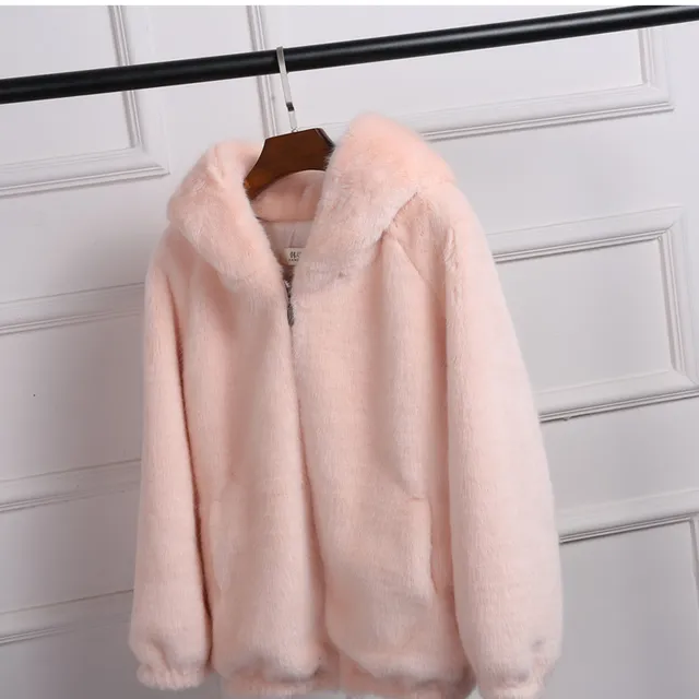 Women's furry zipped jacket with hood