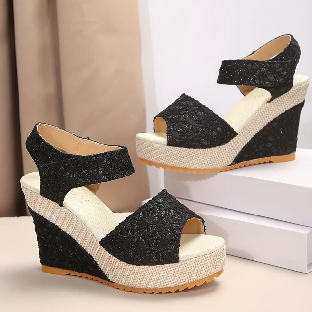 Sandále na klin s otvoreným tipom, príležitostne elegantné papuče na platforme, univerzálne sociálne sandále