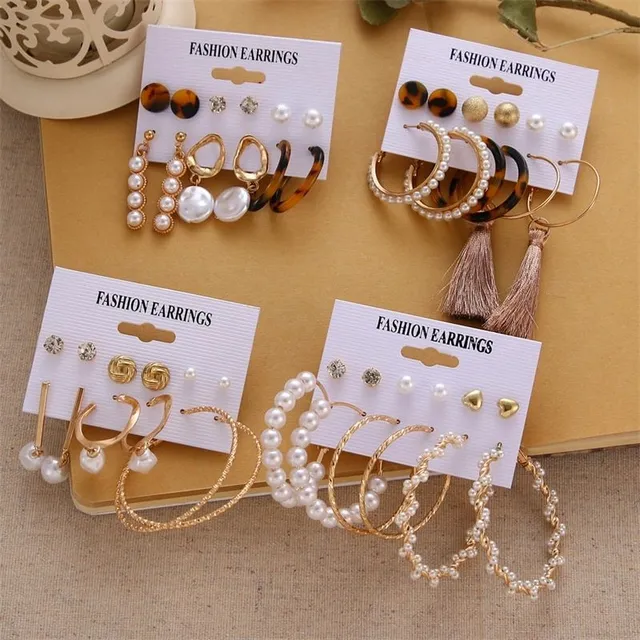 Stylish set of ladies earrings