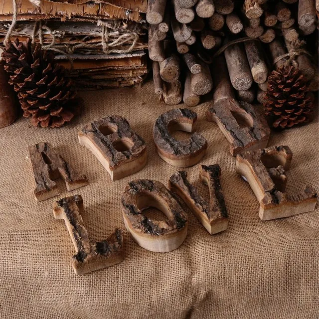 Decorative wooden letter C475