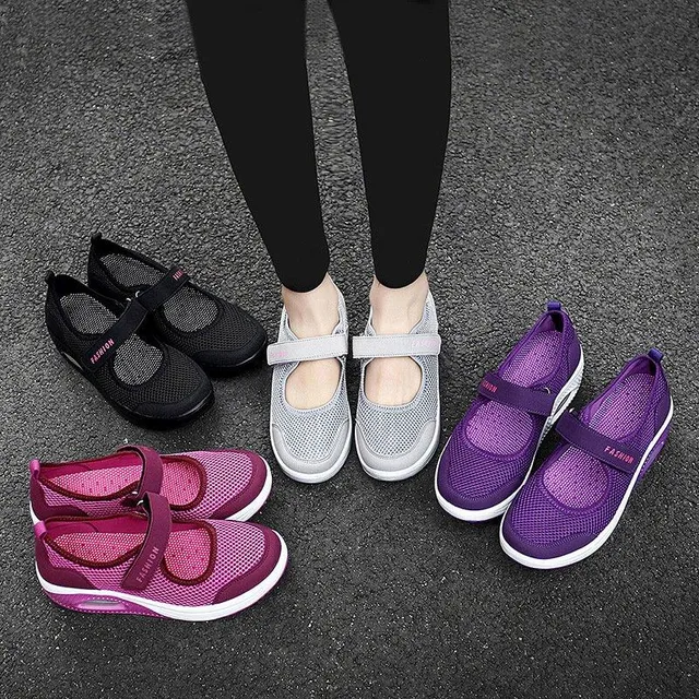 Orthopaedic shoes with hollow air cushion for ladies