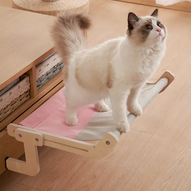 Snadno čistitelné lehátko pro kočky z bavlněného plátna a z pevného dřeva na okno