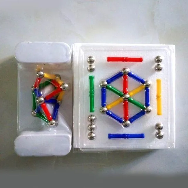 Magnetic educational kit