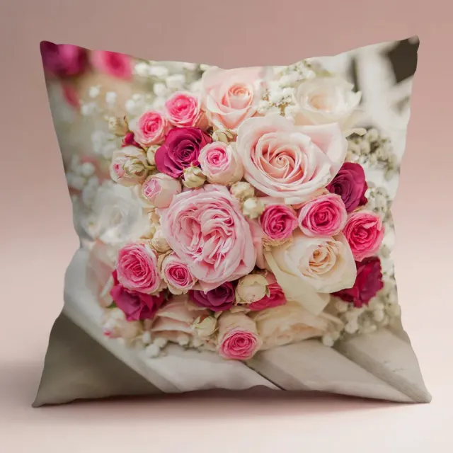 Gentle pillowcase with flower motif 45 x 45 cm