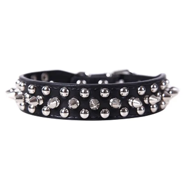 Luxury dog collar with spikes Saul