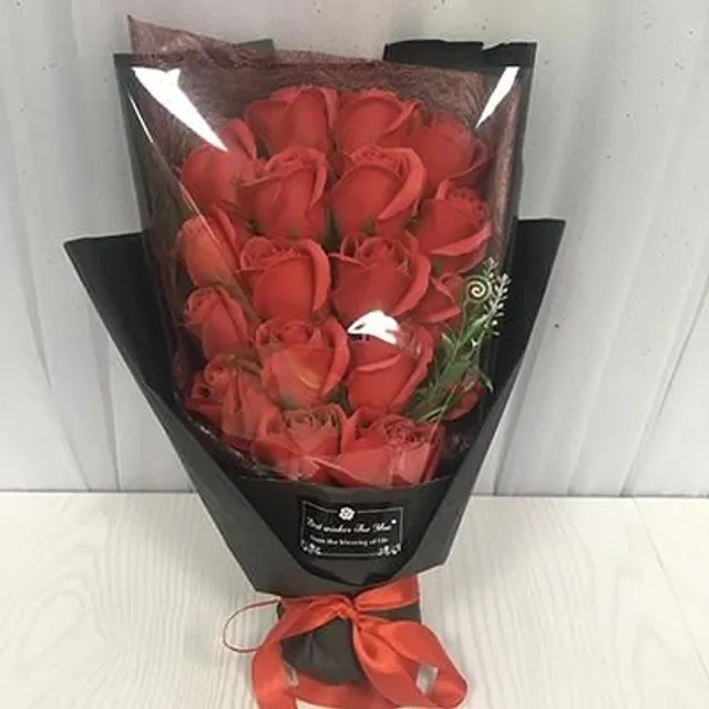 18 valentínskych ruží
