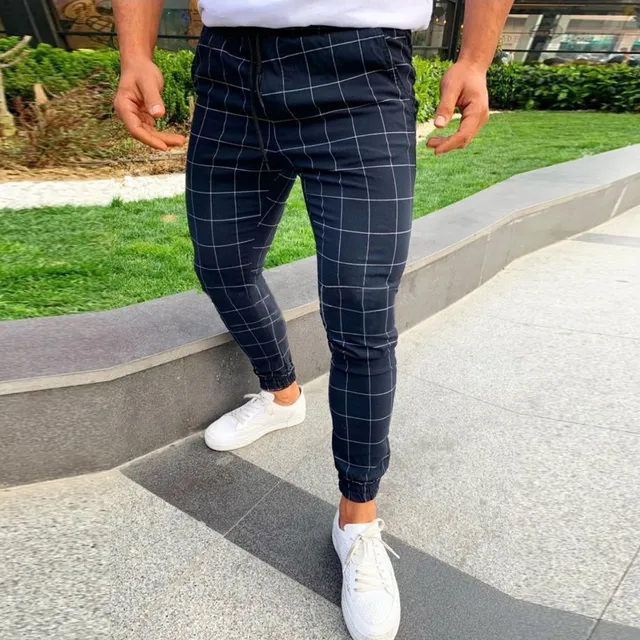 Fashionable men's plaid trousers