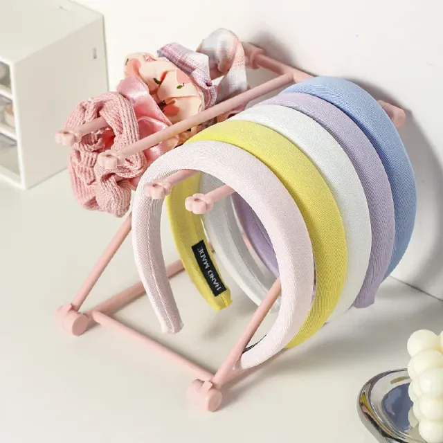 Praktický mini stojan na kuchynské uteráky a handry - niekoľko farebných variantov