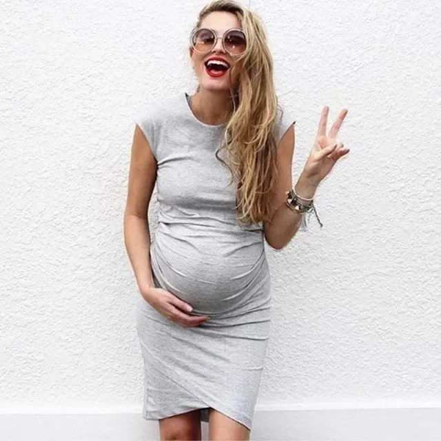 Stylish pregnancy dress with 3D baby printing suitable for everyday wearing and leisure activities