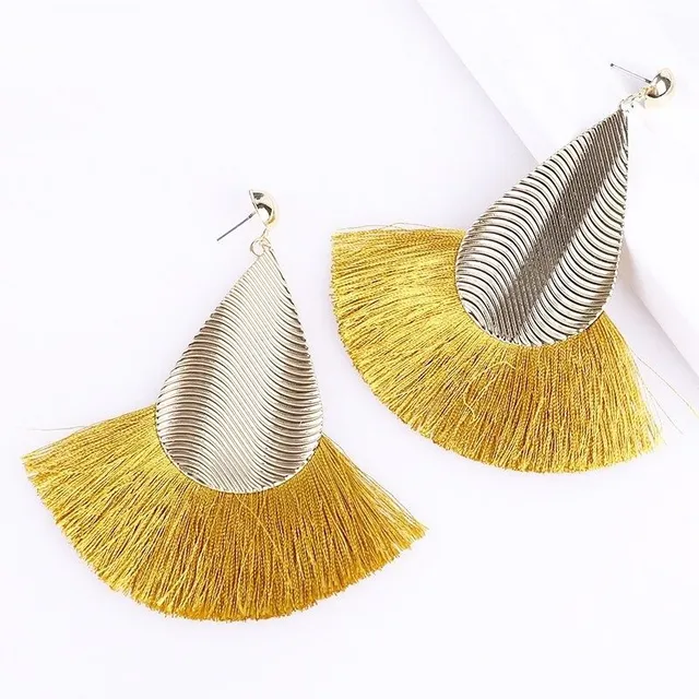 Women's hanger earrings with tassel G580