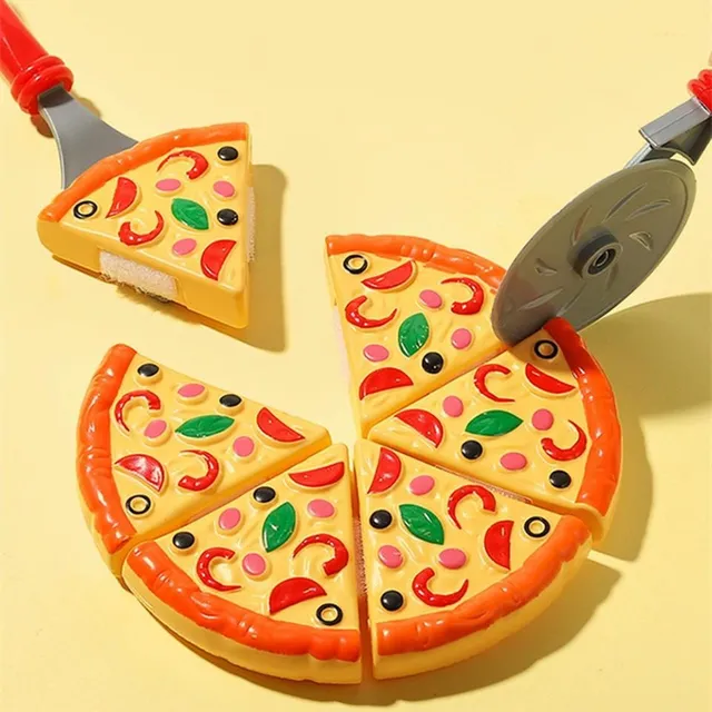 Imitation of a real pizza for the Leofwine children's play kitchen