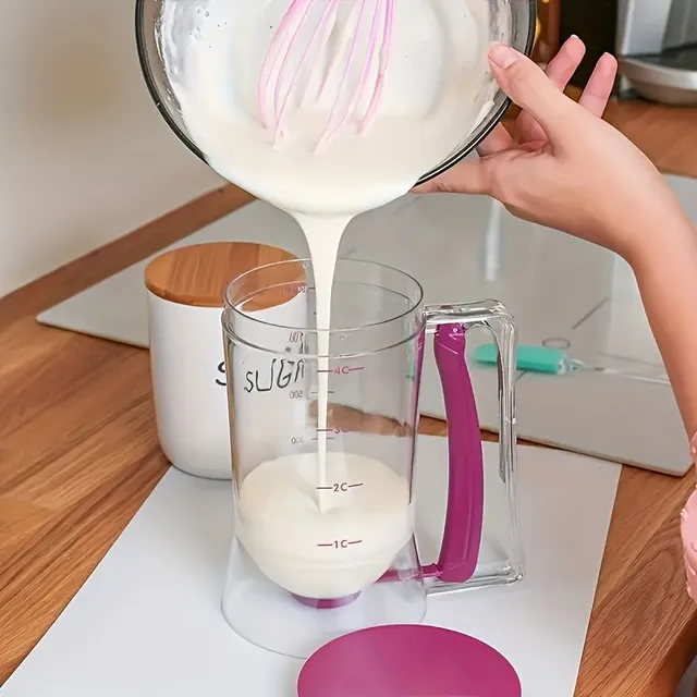 Dispenzer for pancake dough with press handle